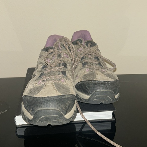 Hi-Tec Women’s Hiking Boot - Picture 2 of 4